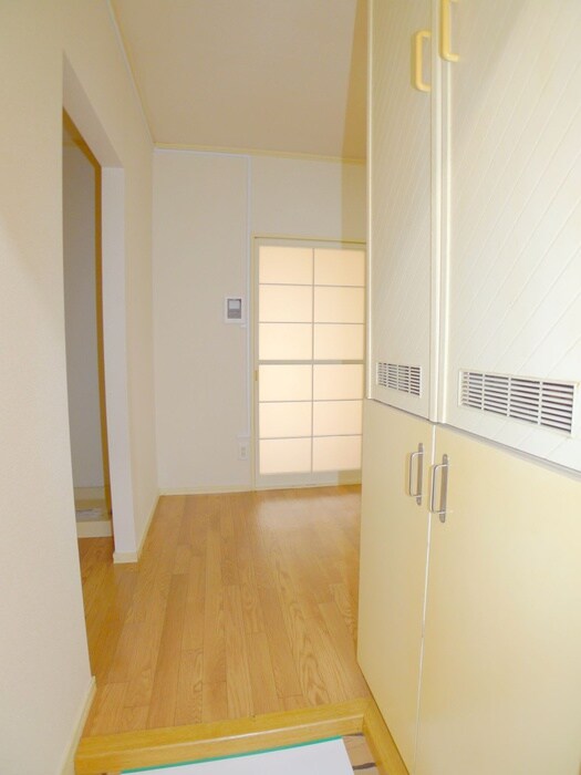 物件内観写真17　(靴箱)