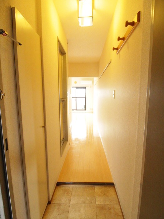 物件内観写真7　(廊下)