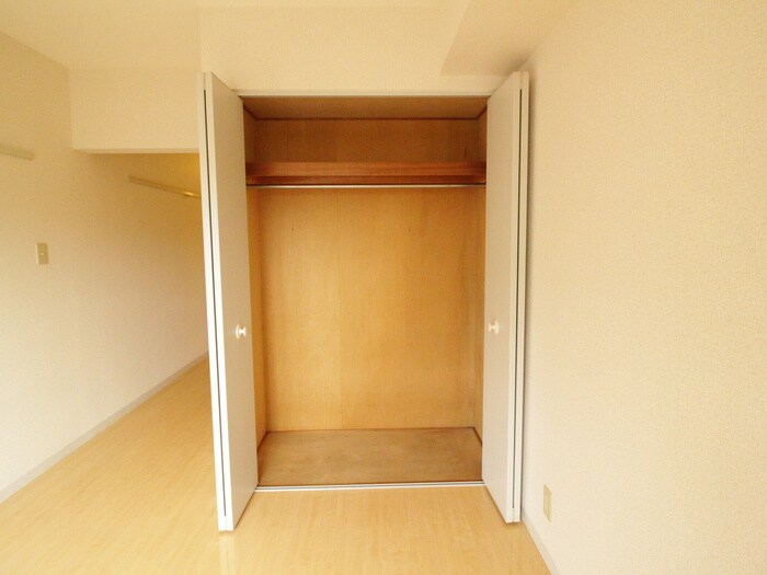 物件内観写真13　(収納)