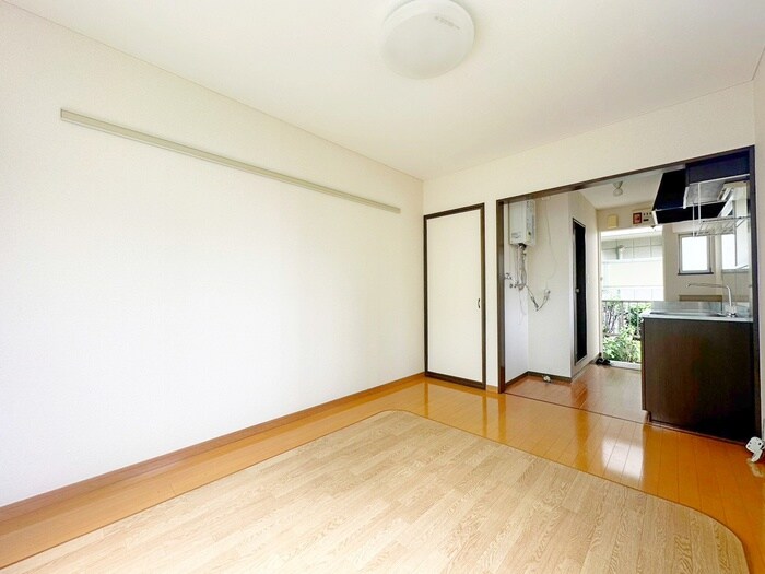 物件内観写真10　(居室)