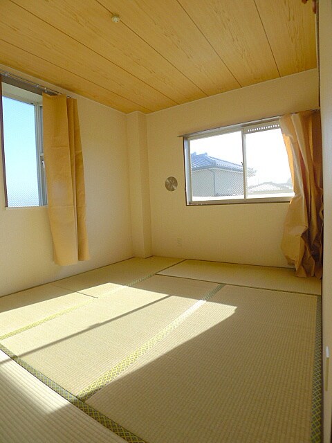 物件内観写真7　(居室)