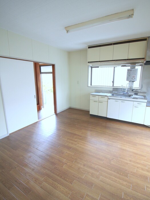 物件内観写真8　(居室)