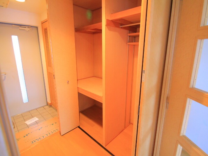 物件内観写真10　(収納)