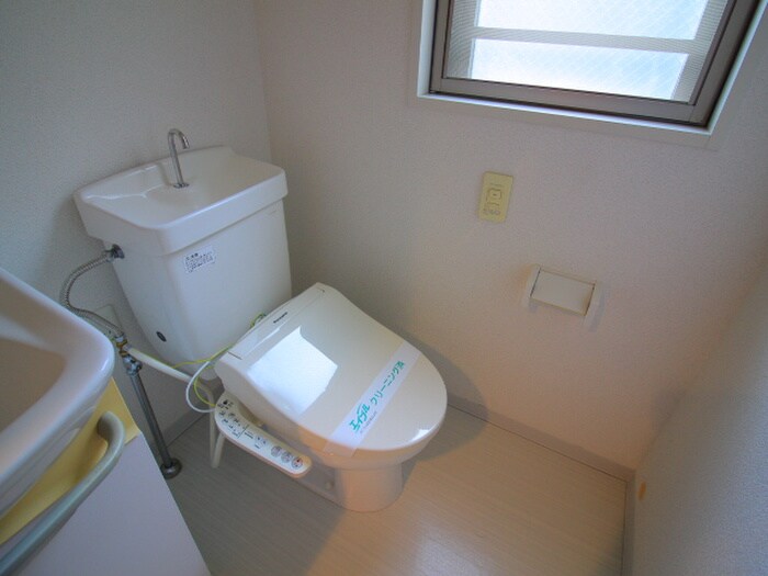 物件内観写真14　(トイレ)