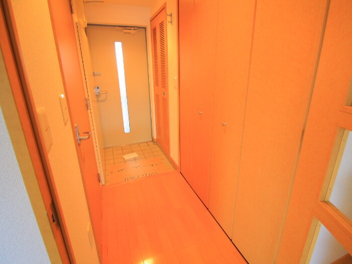 物件内観写真22　(廊下)