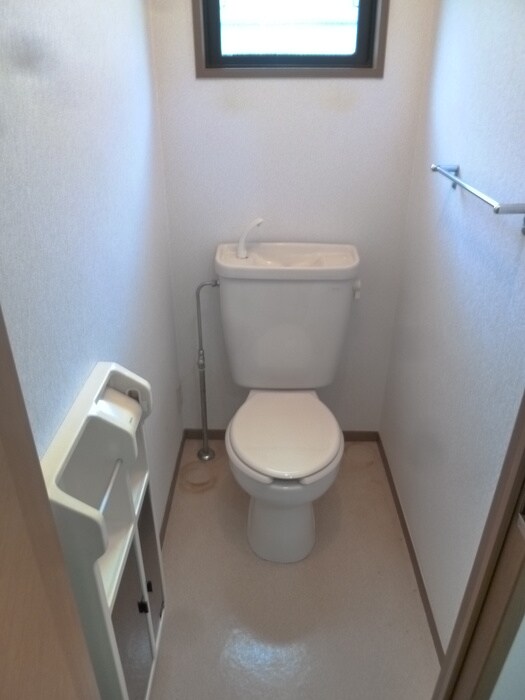 物件内観写真12　(トイレ)