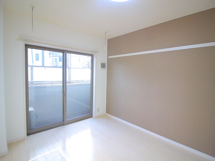 物件内観写真10　(居室)