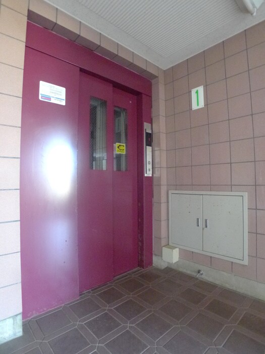 物件外観写真4　(建物設備)