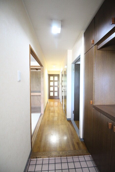 物件内観写真17　(廊下)