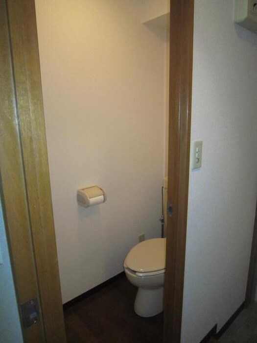 物件内観写真9　(トイレ)