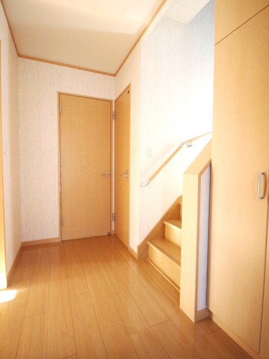 物件内観写真19　(廊下)