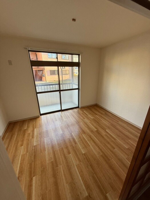 物件内観写真5　(居室)