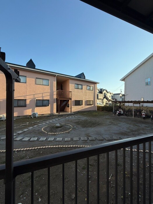 物件内観写真20　(室内からの展望)