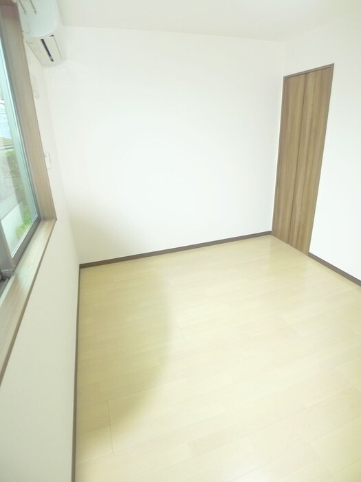 物件内観写真21　(居室)