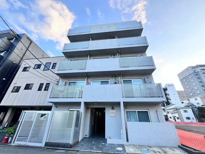 物件外観写真2　(外観写真)