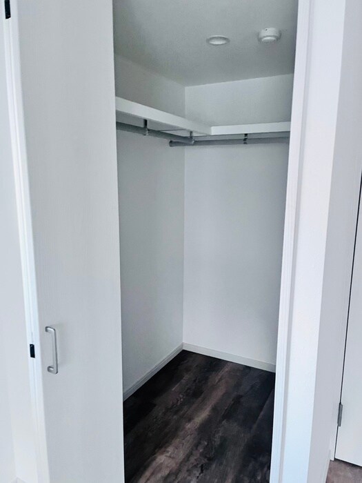 物件内観写真16　(収納)