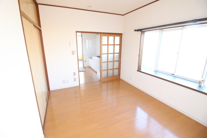 物件内観写真8　(居室)