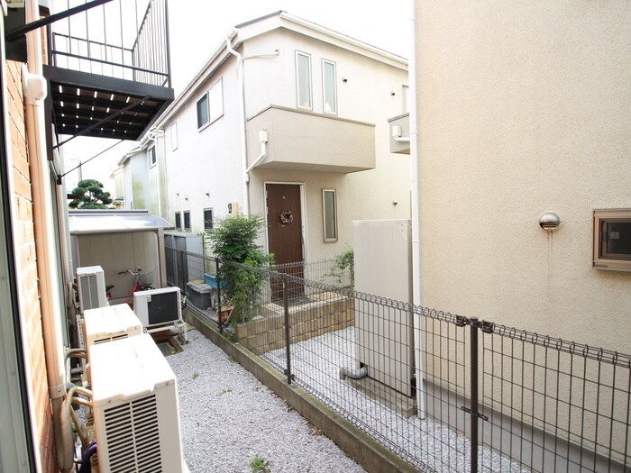 物件内観写真17　(室内からの展望)