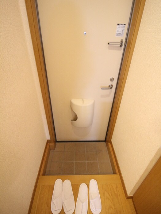 物件内観写真21　(玄関)