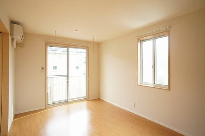 物件内観写真14　(廊下)