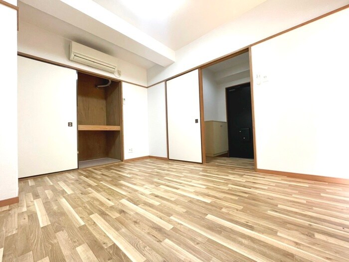 物件内観写真8　(居室)