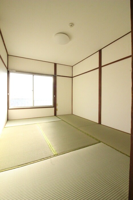 物件内観写真6　(居室)