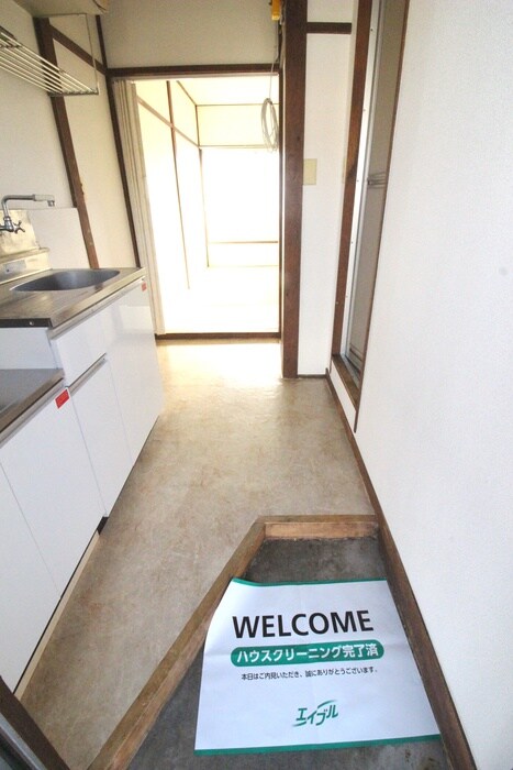 物件内観写真16　(玄関)