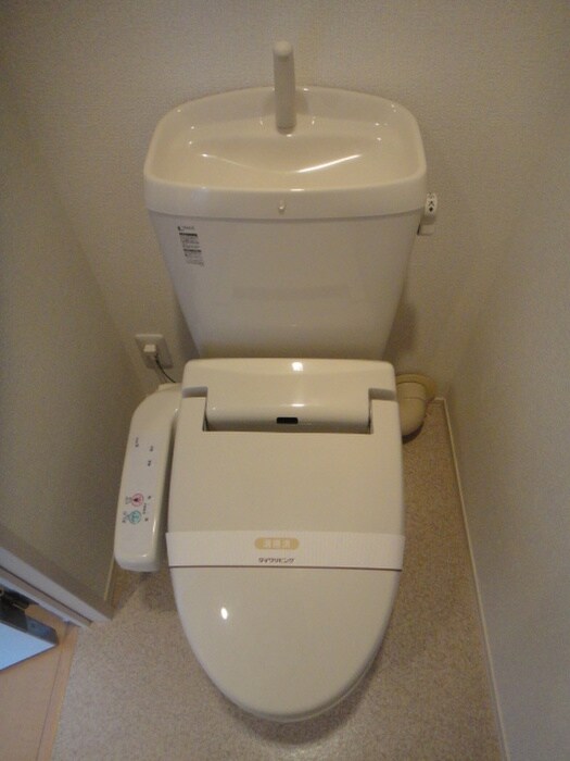 物件内観写真9　(トイレ)