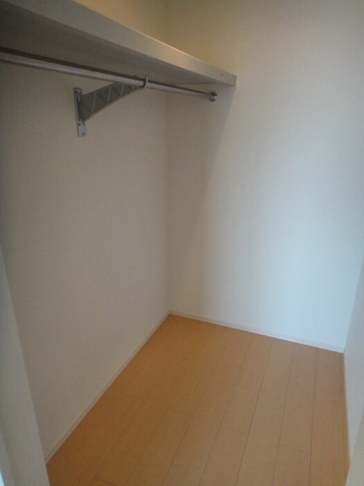 物件内観写真15　(収納)