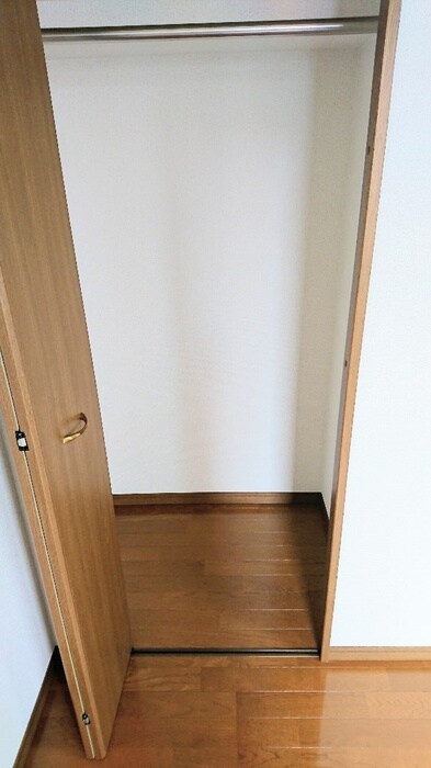 物件内観写真10　(収納)