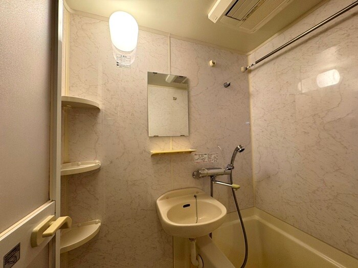 物件内観写真14　(洗面)