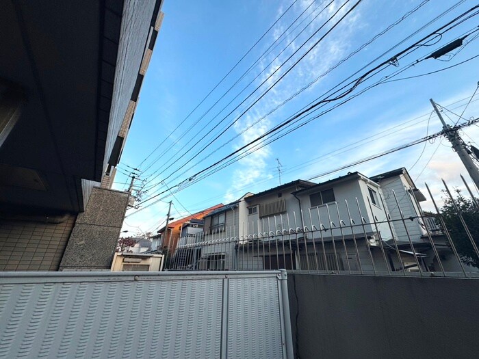 物件内観写真22　(室内からの展望)