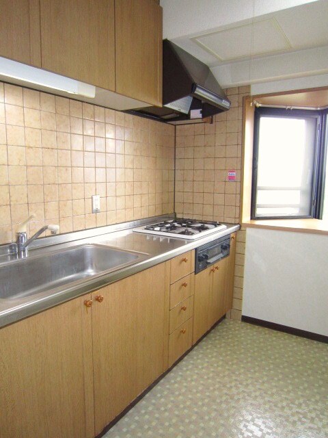 物件内観写真8　(キッチン)