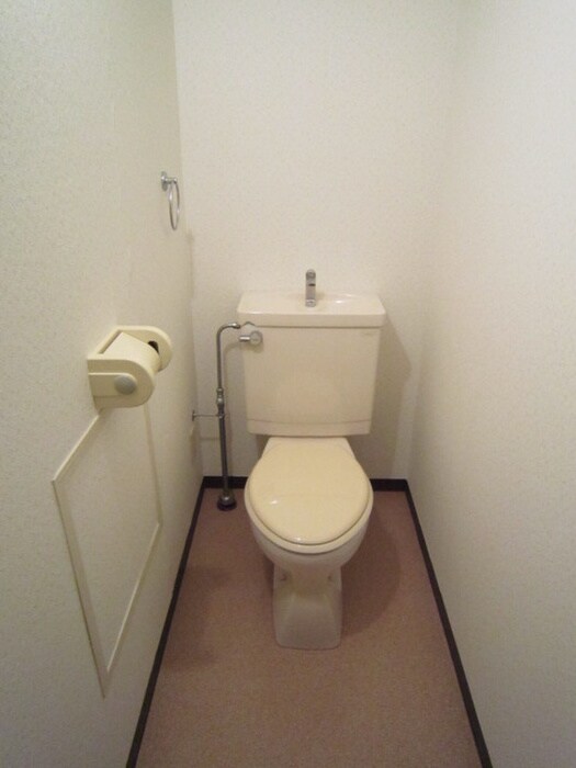 物件内観写真15　(トイレ)