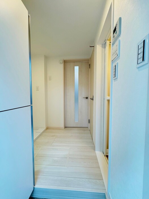 物件内観写真22　(玄関)