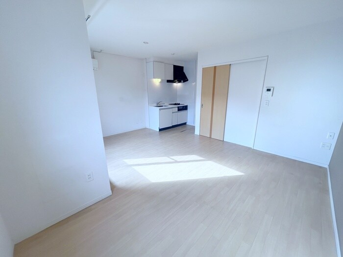 物件内観写真4　(居室)