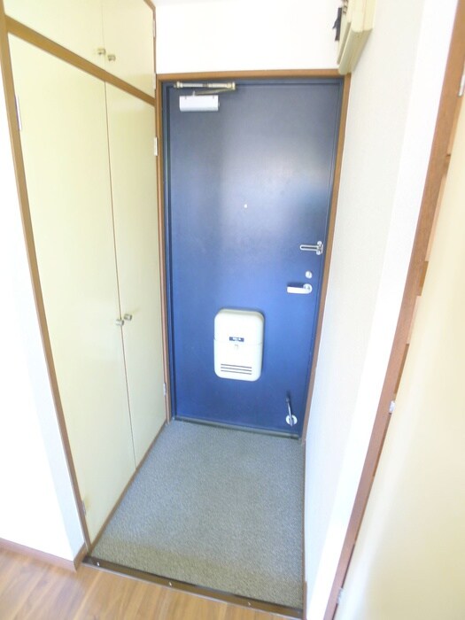 物件内観写真18　(玄関)