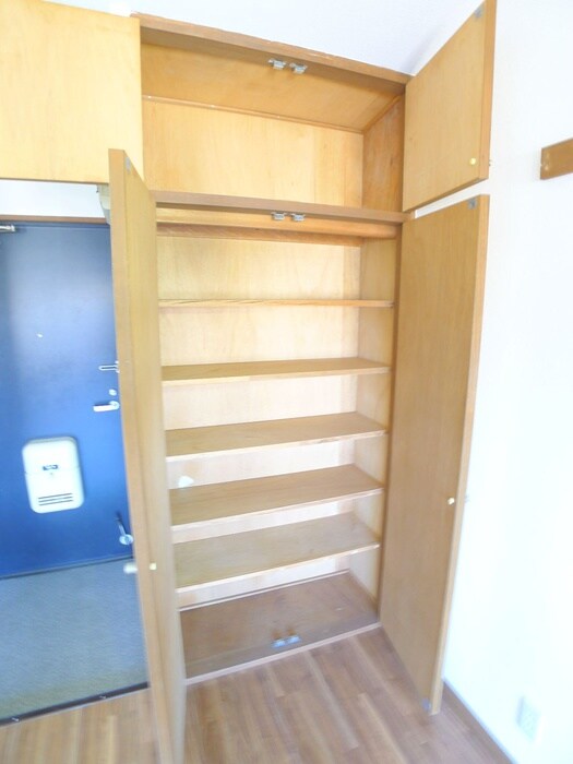 物件内観写真22　(収納)