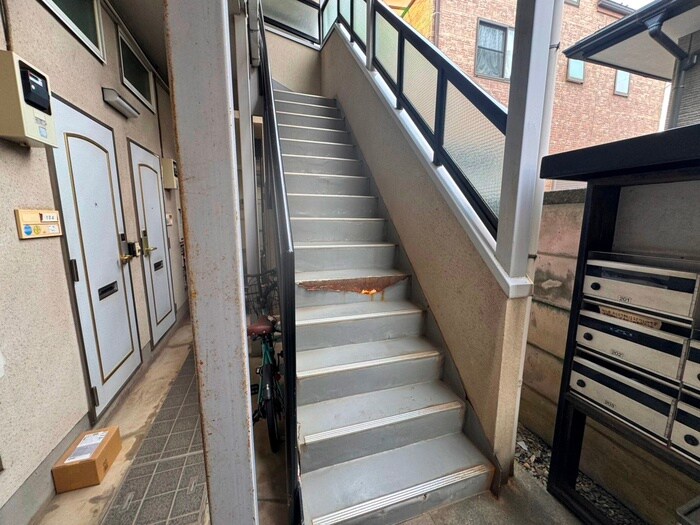 物件外観写真6　(駐輪場)