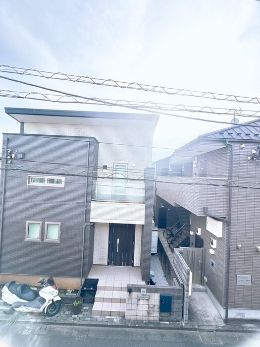 物件内観写真18　(室内からの展望)