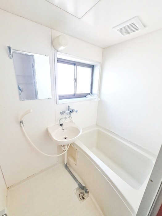 物件内観写真12　(バス／シャワールーム等)