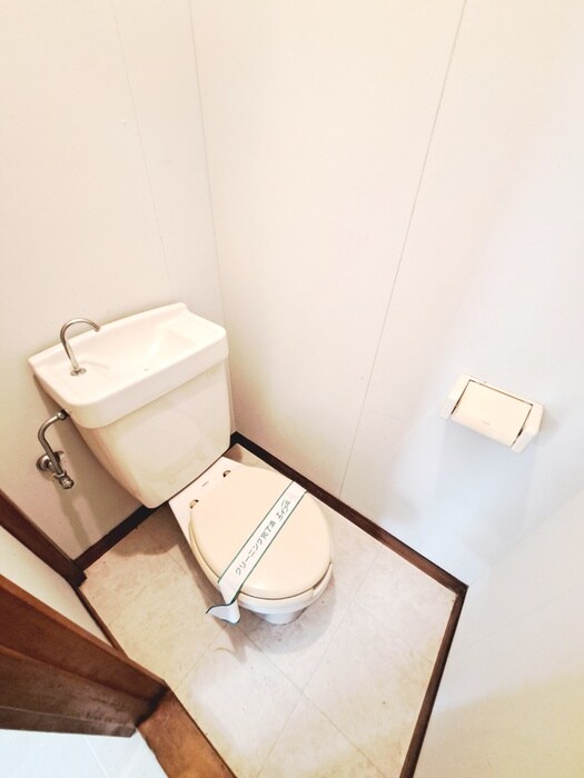 物件内観写真15　(トイレ)