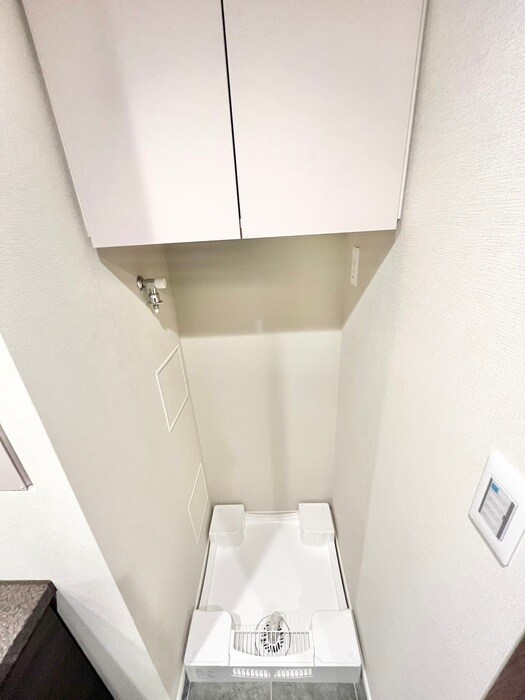 物件内観写真12　(洗濯機置場)