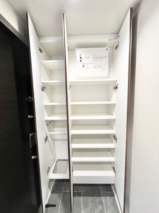 物件内観写真17　(収納)