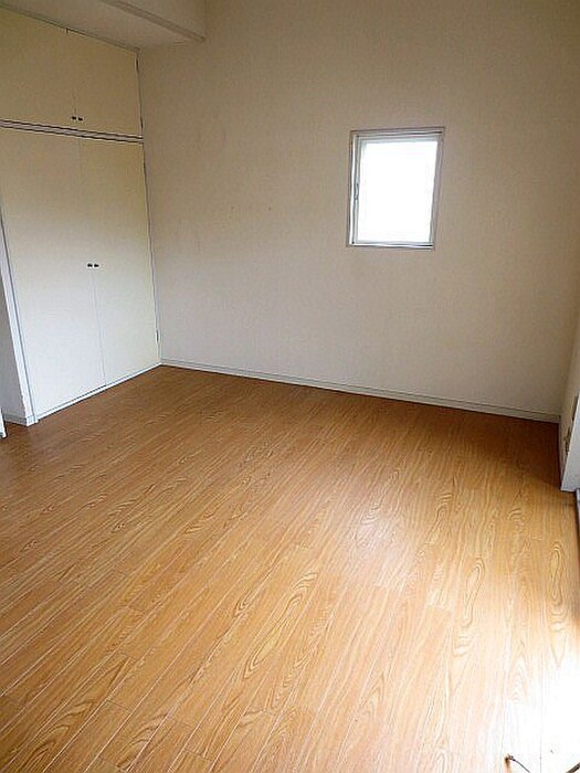 物件内観写真6　(居室)