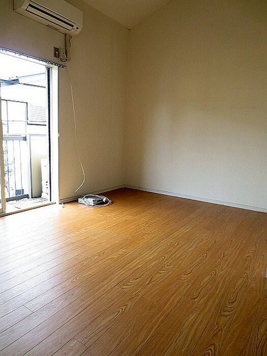 物件内観写真8　(居室)