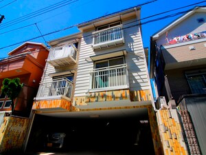 ホワイトコーポ外観写真