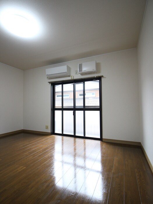 物件内観写真10　(居室)