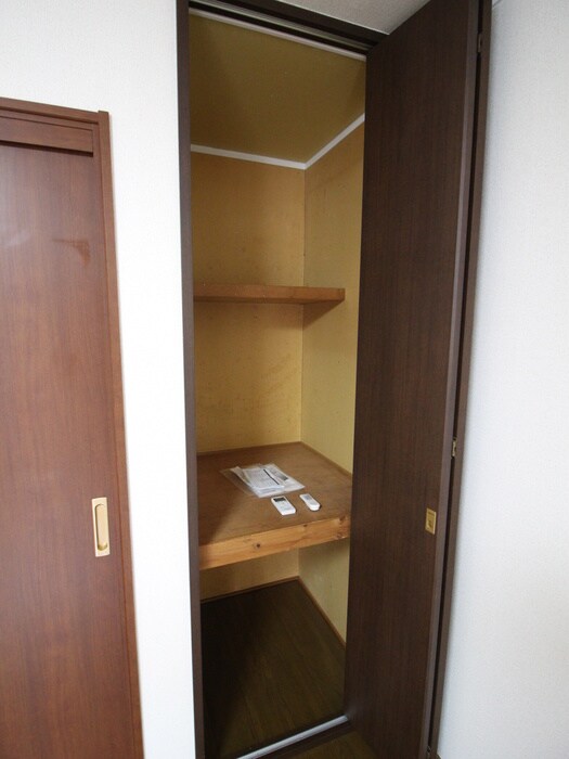 物件内観写真22　(収納)