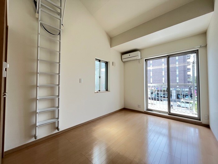 物件内観写真8　(居室)